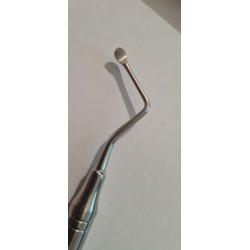Cucharillas de legrado lucas dentadas 3 mm